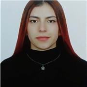 Profesional en Gobierno y Relaciones Internacionales que enseña español a jóvenes entusiasmados por aprender